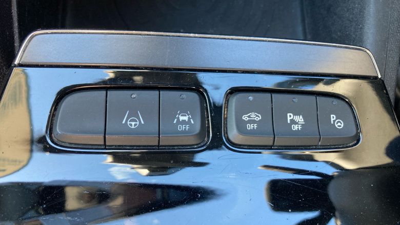 Vauxhall Mokka 100kW Ultimate 50kWh 5dr Auto Electric Hatchback